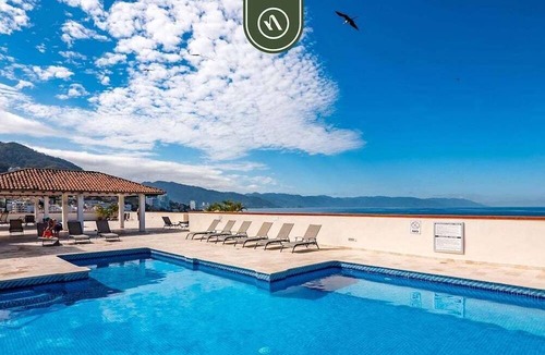 Emiliano Zapata Apartment | Oceanview 2BR Condo - Romantic Zone - Rooftop Pool