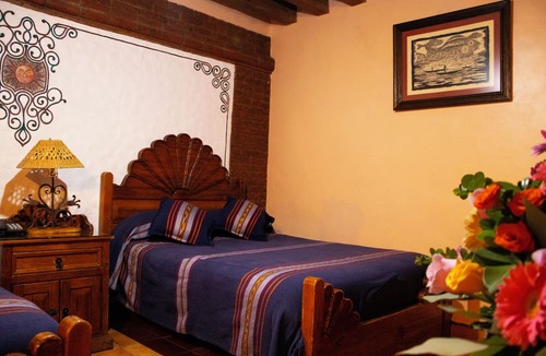 Centro Hotel | HOTEL LOS ESCUDOS