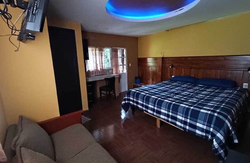 Jilotepec de Abasolo House | Casa Granada