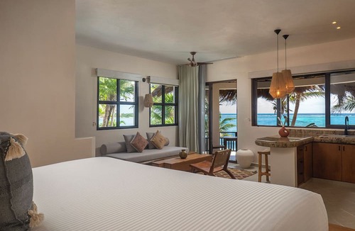 Soliman Bay Hotel | Mantaray Tulum
