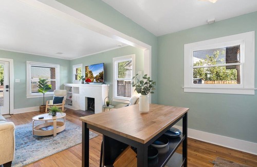 Coronado House | Coronado Casa