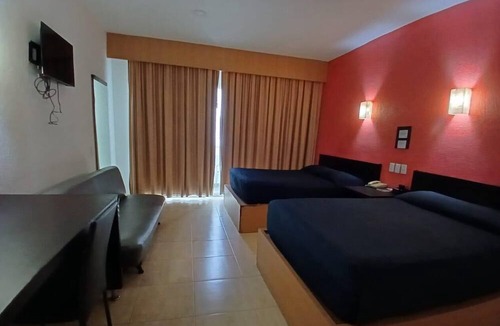 Crucecita Hotel | HOTEL LA ISLA HUATULCO H