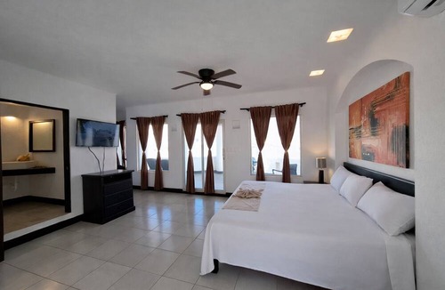 Ciudad Madero Hotel | Hotel Villa Capricho