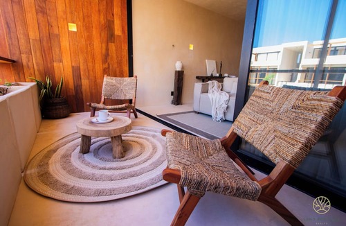 La Veleta Condo | Muunek by Landboutique