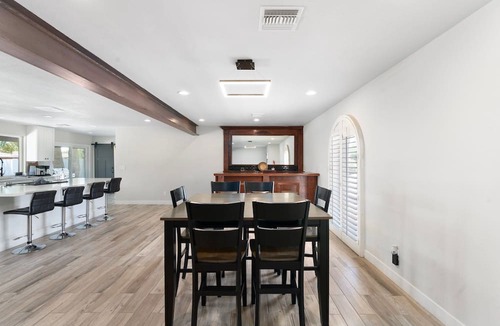 Raskin Estates House | Camino Santo