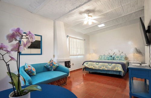 Ajijic Hotel | Garden of Dreams Boutique Hotel