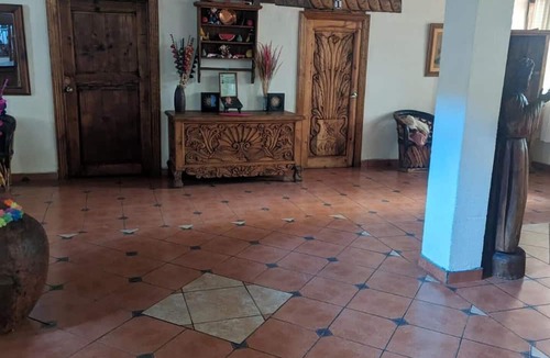 Patzcuaro Hotel | OYO Los Alcatraces