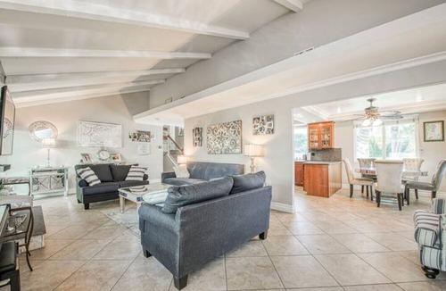Mission Viejo House | 3Br/2Ba Gem in So. Orange County! Enjoy Lake & Pool Access. Your perfect retreat