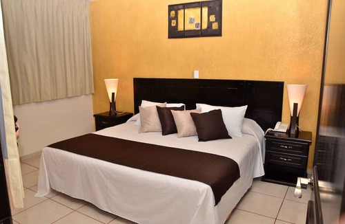 Tula de Allende Hotel | Hotel Suite Azomali