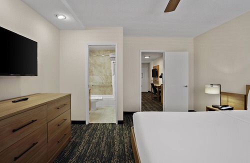 Yuma Hotel | La Fuente Inn & Suites