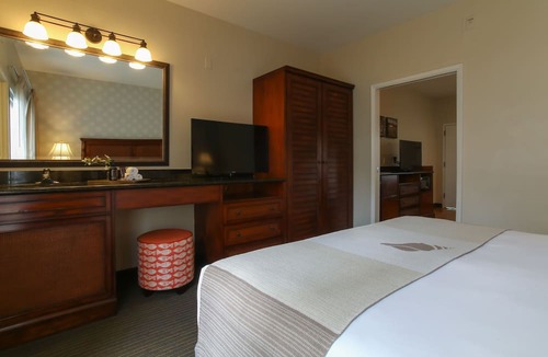 Pismo Beach Hotel | Oxford Suites Pismo Beach