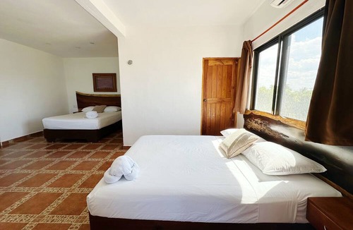Rio Lagartos Hotel | El Perico Marinero