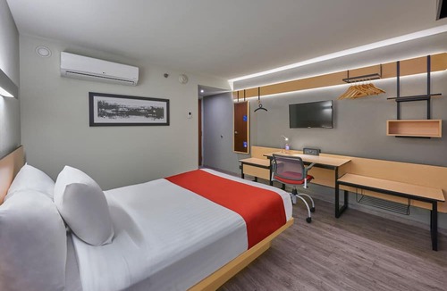 Salamanca Hotel | City Express by Marriott Salamanca