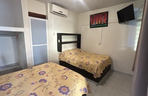 Playa Azul Hotel | Hotel LUXI