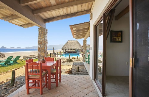 Salina Cruz Hotel | Punta Conejo Resort