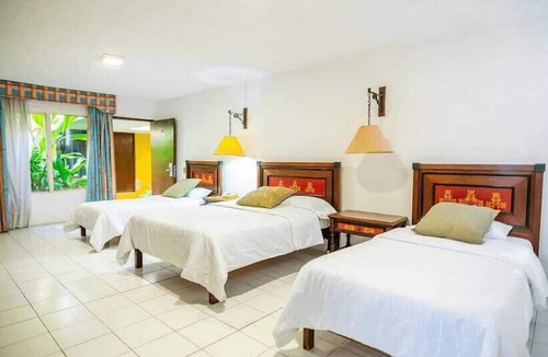 Tecoman Hotel | REAL HOTEL