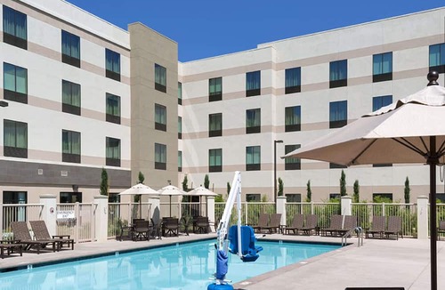 Temecula Hotel | Hampton Inn & Suites Murrieta Temecula