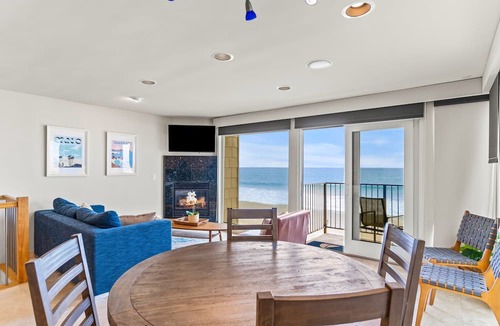 Carlsbad Village Condo | A Wave from it All Toes-in-the-sand