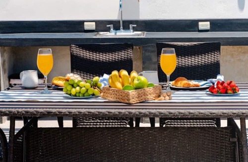 El Tezal Condo | Modern 2-Bedroom Penthouse with Pool & Private Rooftop - Sea of Cortez Views!