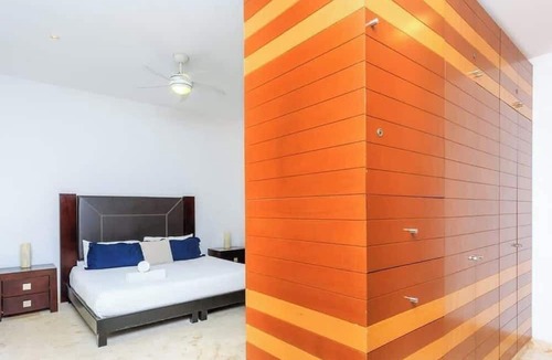 Zazil-ha Apartment | Casa del Mar: Pool, Balcony and Near Coco Beach