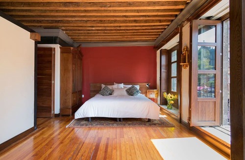 Historic Center Apartment | 2BR historical suite w/BALCONIES TO THE CATHEDRAL. Great for families