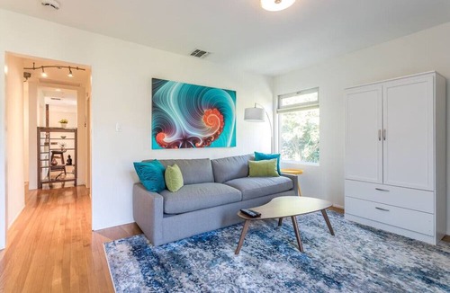 Venice House | Heart of Venice Designer Home Near Abbot Kinney