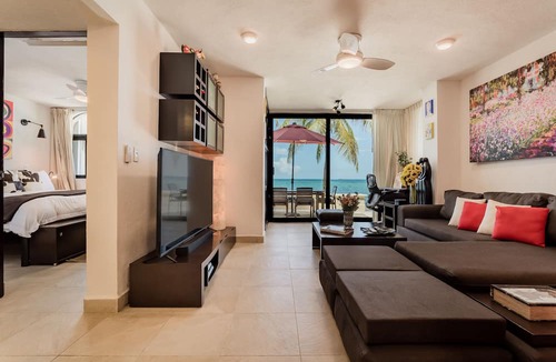 Puerto Juarez Apartment | Depa Bliss Cancún Beachfront · King Beds · Pool · Luxury Stay Best Host