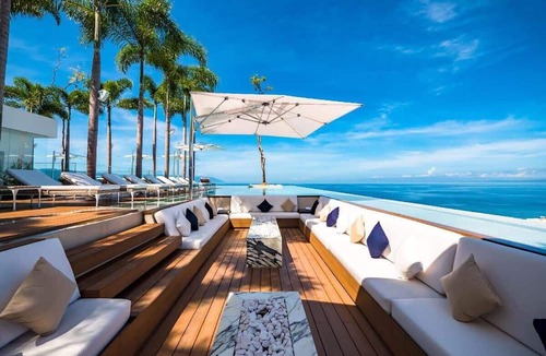 Romantic Zone Condo | AlilaHolidays - PIER 57 - 711 - 1BR Penthouse Fabulous Views in PV