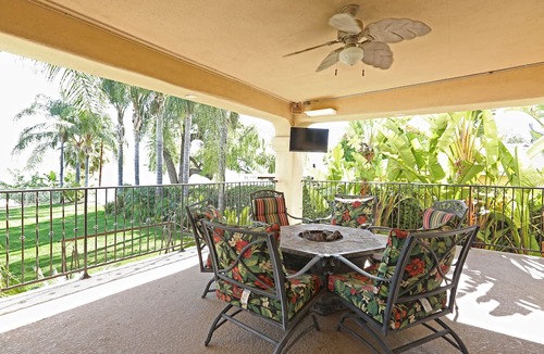 Lakeland Village House | Lakeside Mansion Waterfront Family Reunions + Events!