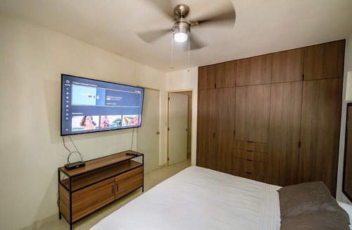 Merida Apartment | Very chic 3BR Condo, tons of amenities, 1 block fr