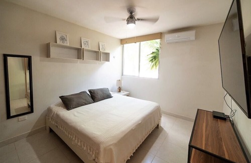 Merida Apartment | Very chic 3BR Condo, tons of amenities, 1 block fr