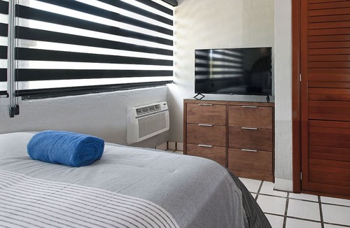 Playacar Fase I Condo | Xaman Ha Penthouse! 3 Bdrm Ocean View! 7117