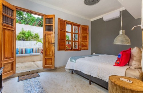 Zona Paseo Montejo Apartment | Casa Dali, A+ location lovely house Paseo Montejo