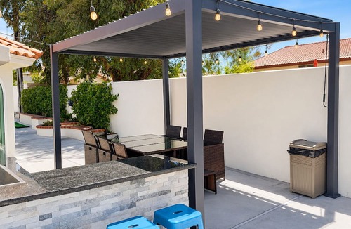 Bermuda Dunes House | Indio Desert Getaway! Modern Luxurious House w/4-bedrooms, Comfort Style & Charm