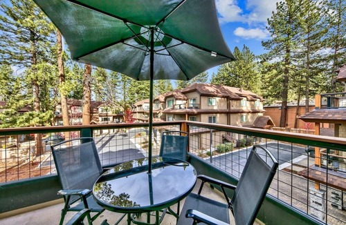 South Lake Tahoe House | Great location! Walk to Gondola & Lake |Tahoe woods #603