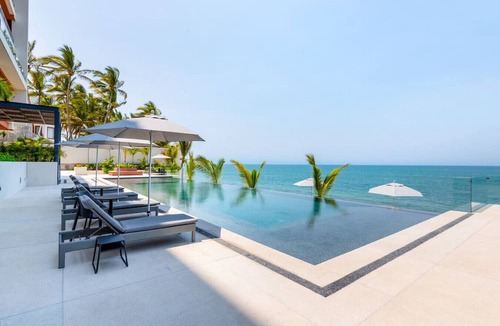 Bucerias Condo | Luxury 4 bed/4 bath Beach Front Condo - Bucerias