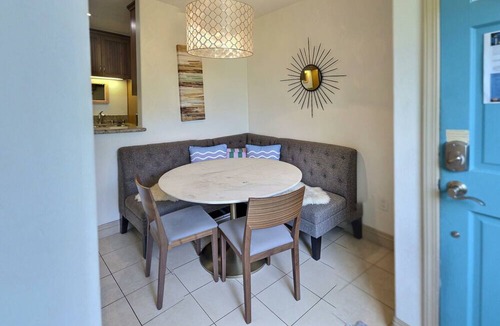 Ocean Beach Condo | Charming OB beach condo, steps to the beach, listen to the waves crash