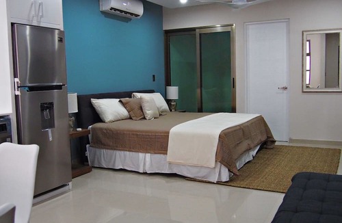 Centro Apartment | Palmarena Rooms and Residences - Long Stay Comfort with Parking, Sauna, Gym and Pool (Steps from 5th Avenue)