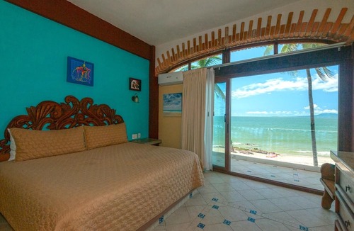 Amapas Condo | Amazing views righ over los muertos beach, steps from the beach