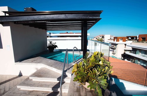 Emiliano Zapata Condo | Featured on HGTV, Mountain Views, Rooftop Pool at Zenith in Old Town