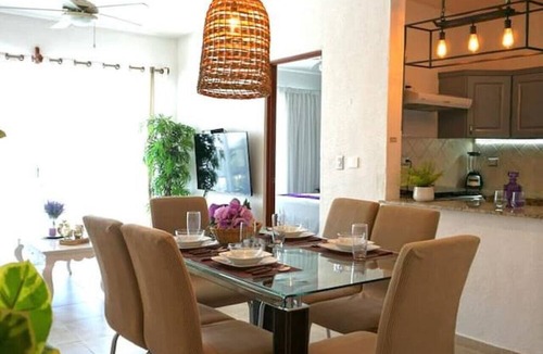 Playacar Fase II Condo | House of the yellow bike/6 pax+REEF Beach Club
