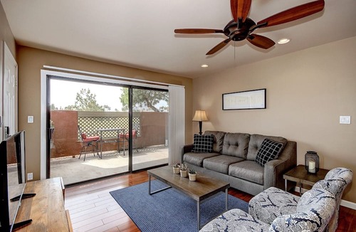 South Scottsdale Condo | ON GOLF COURSE & Camelback Mtn Views, Spring Training & Shopping