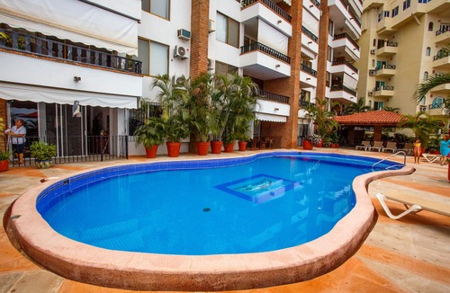 Amapas Condo | Playa Bonita Casa de los Abuelos located on Los Muertos Beach 2BD Condo for rent