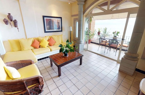 Amapas Condo | El Dorado 401 located on Los Muertos Beach 2BD Condo for rent in Los Muertos Bea