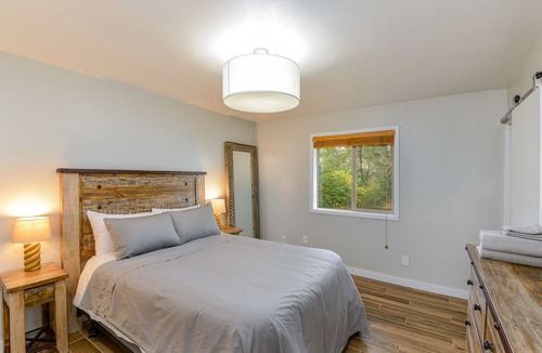 Flagstaff House | Family Style Home - Pet friendly & centrally located!