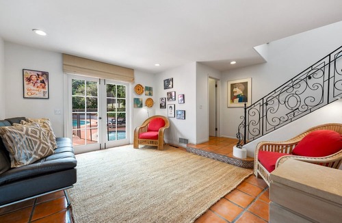 Beach Barber Tract House | Playa Vista La Jolla | Private Beach Access + Pool