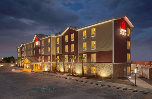 La Joya Apartment | Extended Suites Tijuana Macroplaza