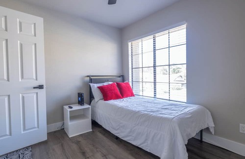 Moreno Valley House | Family Oasis: Pool & Spa!