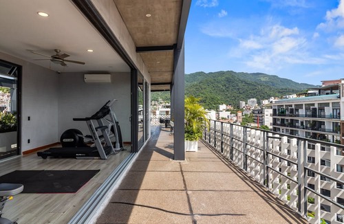 Emiliano Zapata Apartment | Chic 2-Bedroom Retreat in the Heart of Puerto Vallarta's Romantic Zone