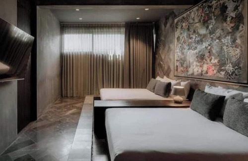 Zama Apartment | Barneys NY | Black Penthouse - Pool - Concierge